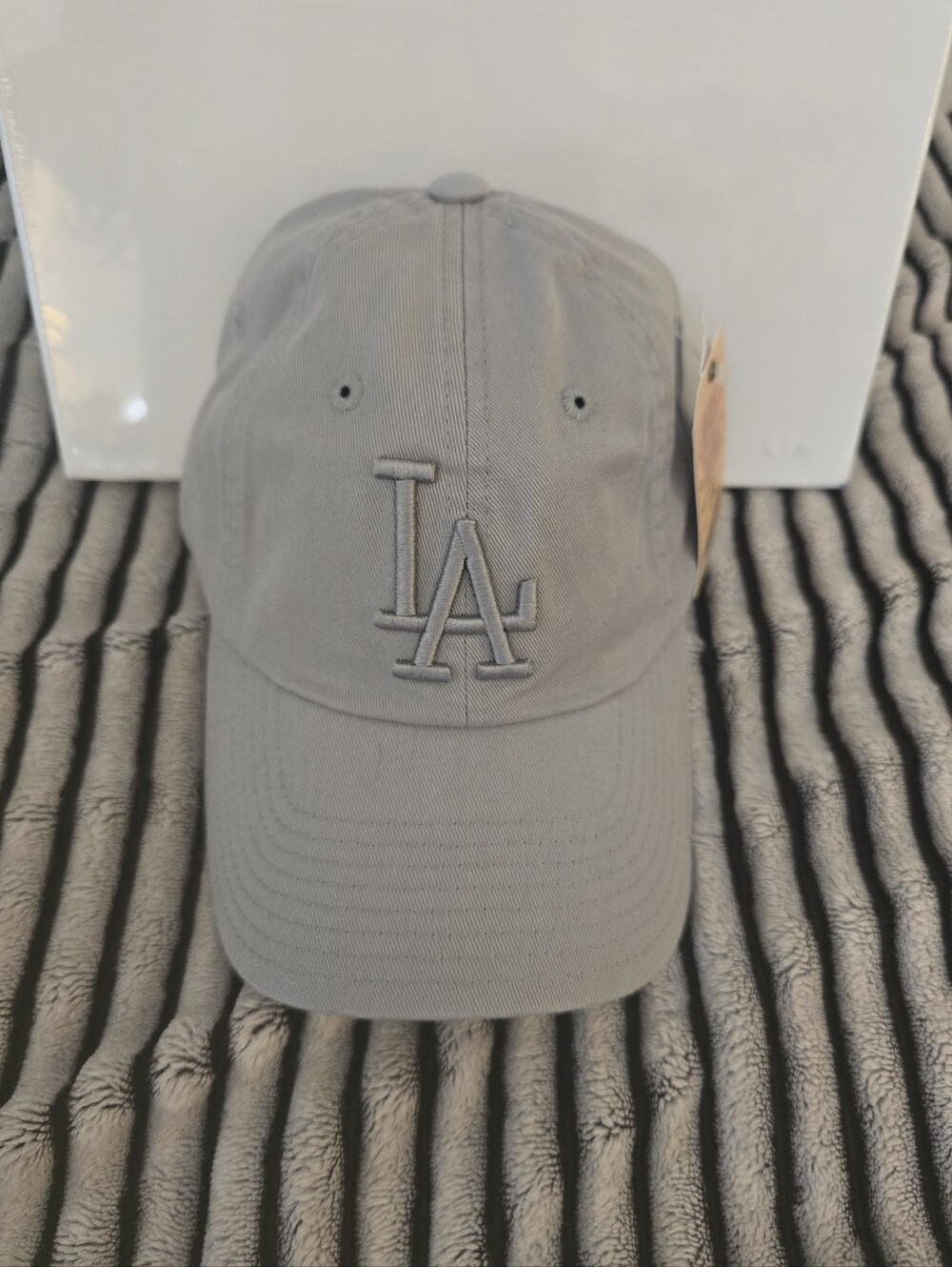 BNWT LA Embroidered Baseball Hat In Gray